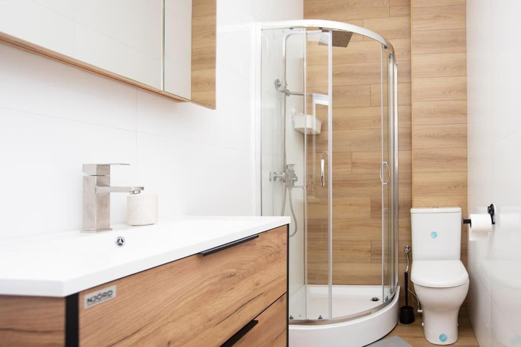Lägenhet Bright And 2-room Flat Near The Old Town *